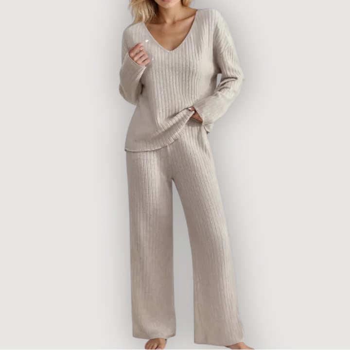 BRONTE – RELAXED KNIT SET