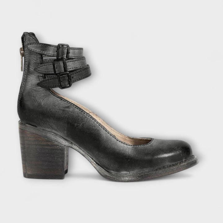 Bella – Comfortable and Stylish Orthopaedic Shoe