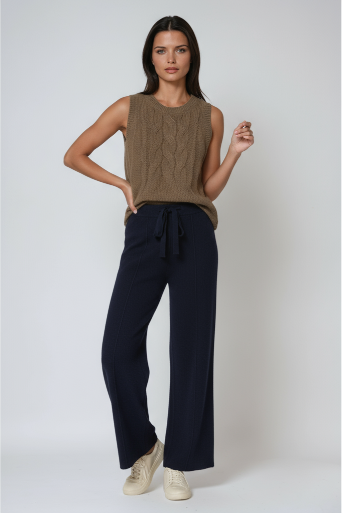 Trousers | Straight Legs and Drawstring Waist